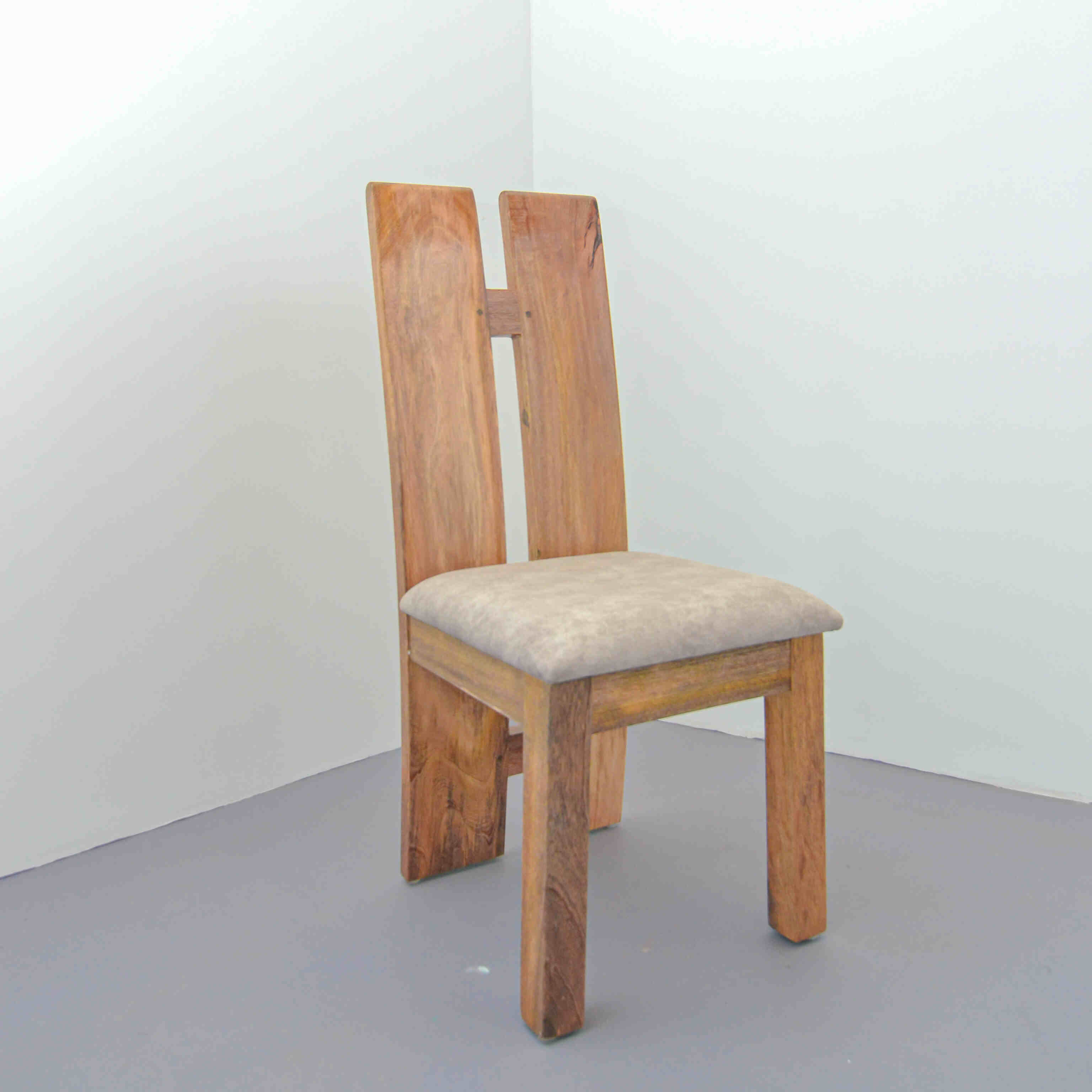 Bhisma Dining Chair